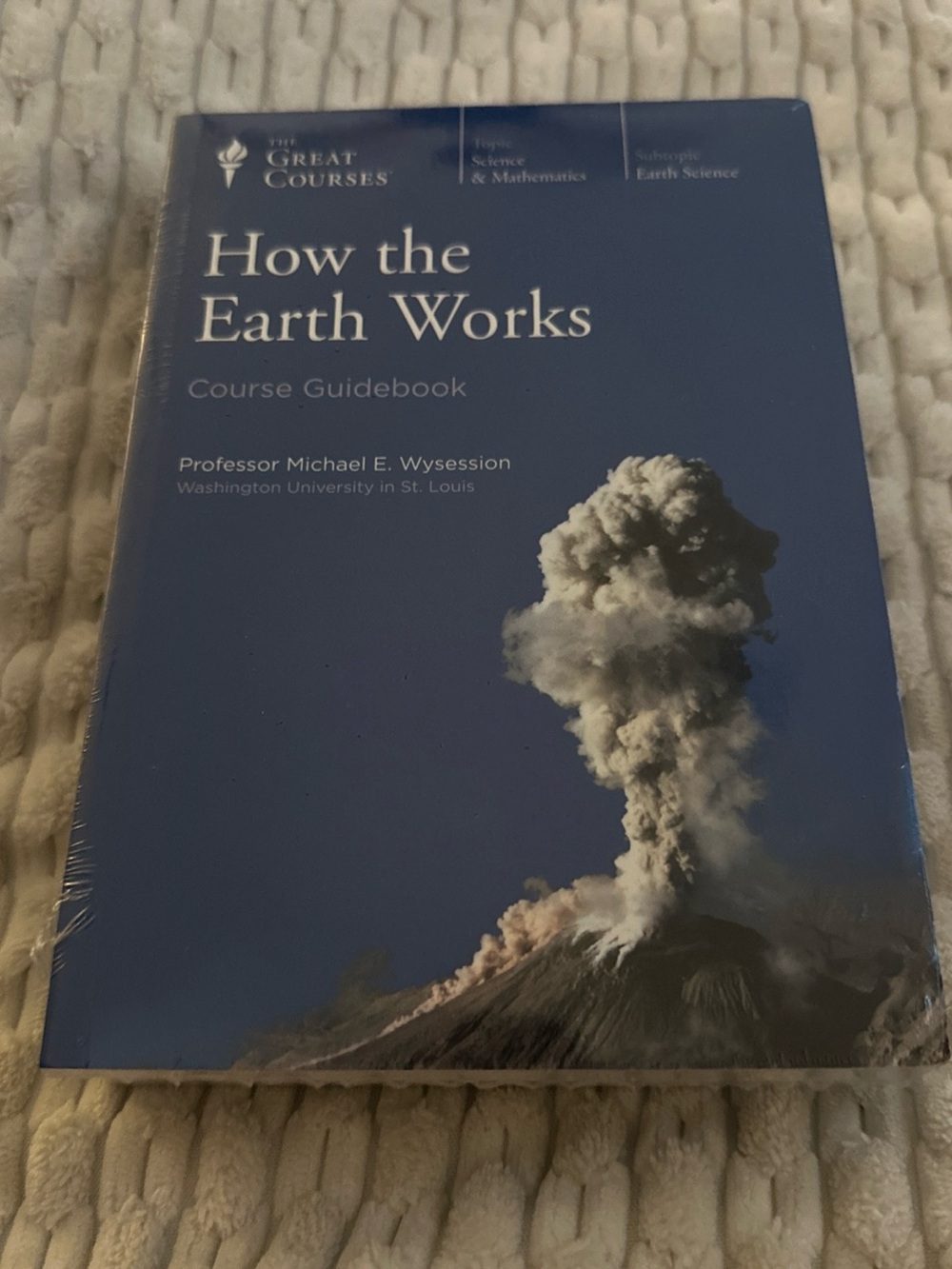 Great Courses How the Earth Works by Michael E. Wysession Guidebook & 8 Disc Set